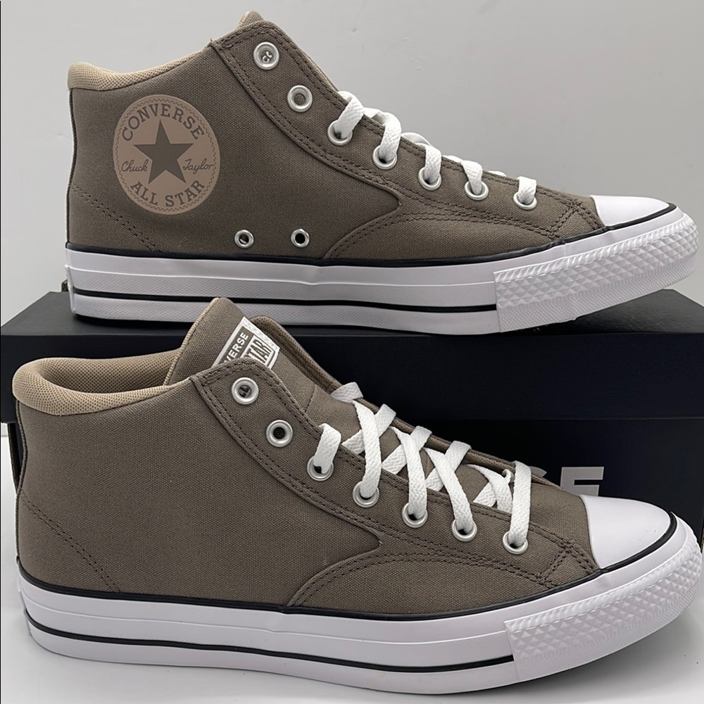 Converse Men’s Sneakers A09142F
CTAS MALDEN STREET MID
CLASSIC TAUPE/VINTAGE CRG
